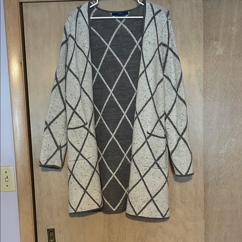 Apt. 9 Cream and Gray Women's Cardigan